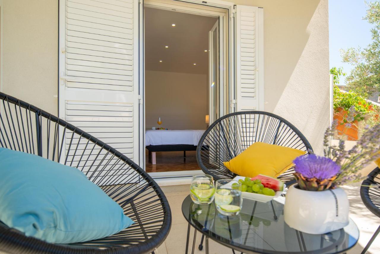 NEW! Luxury Garden apartment Pakoštane Exterior foto