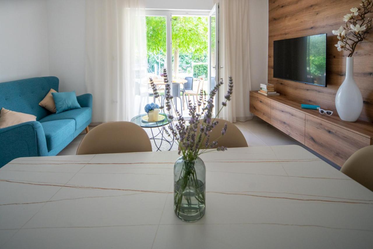 NEW! Luxury Garden apartment Pakoštane Exterior foto